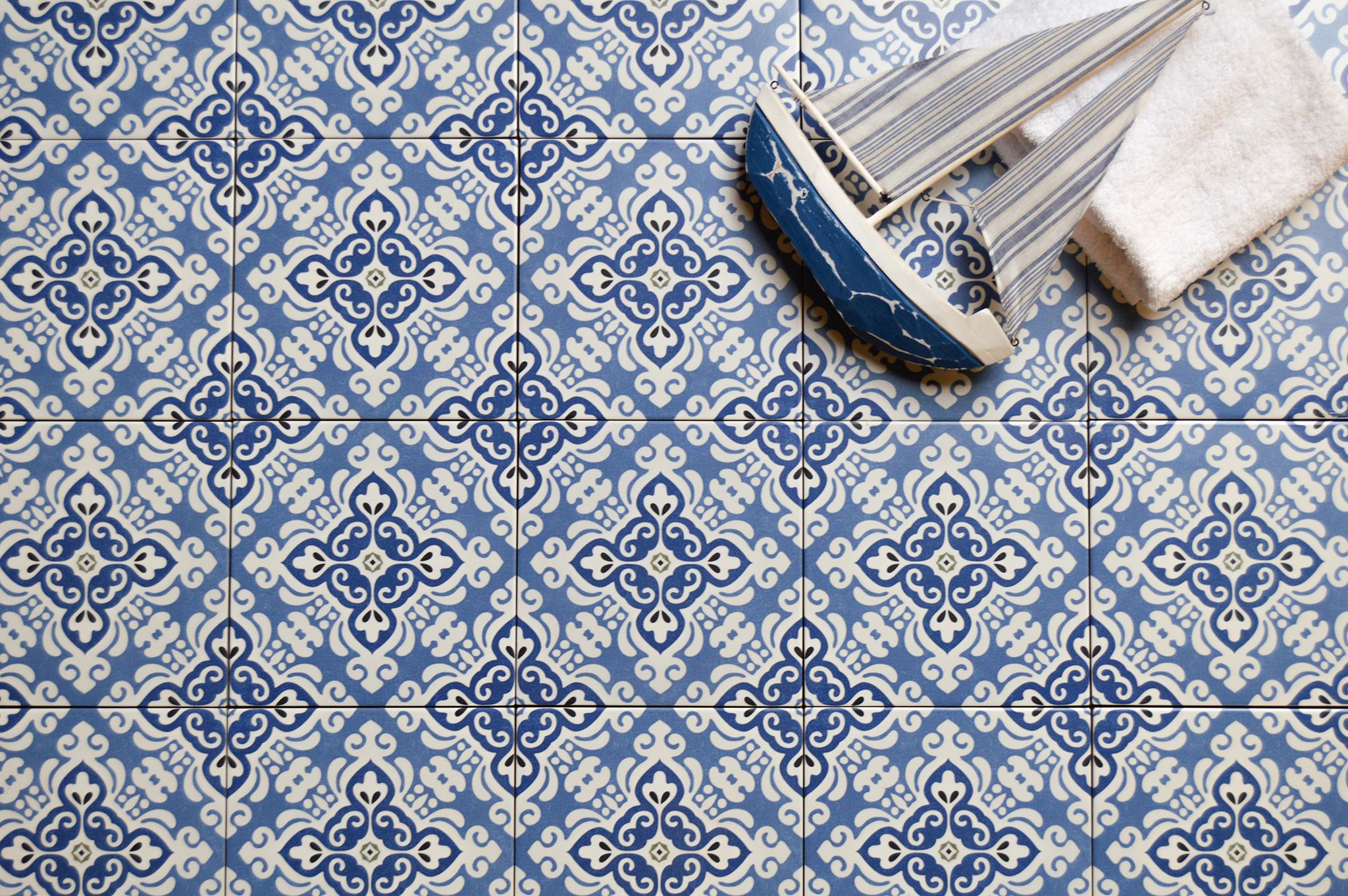 Tapestry Istanbul 9x9  | Quality Carpet Inc.